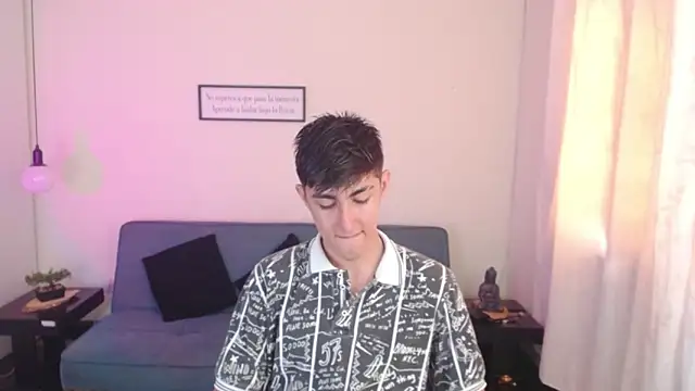 Snapshot of babymaik chatting on 03.17.25 babymaik online show from 03.17.25