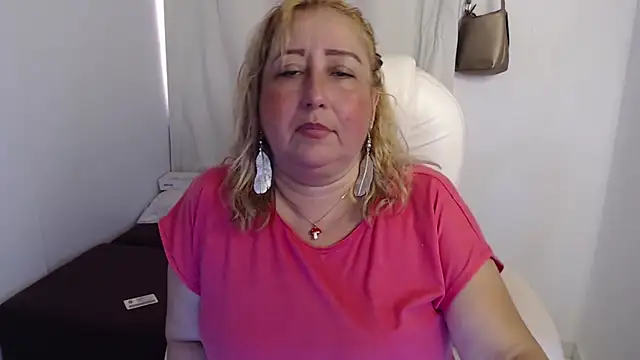 Mature 2025 online show from 09.29.25