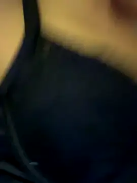 laraaaaaa online show from 09.19.25