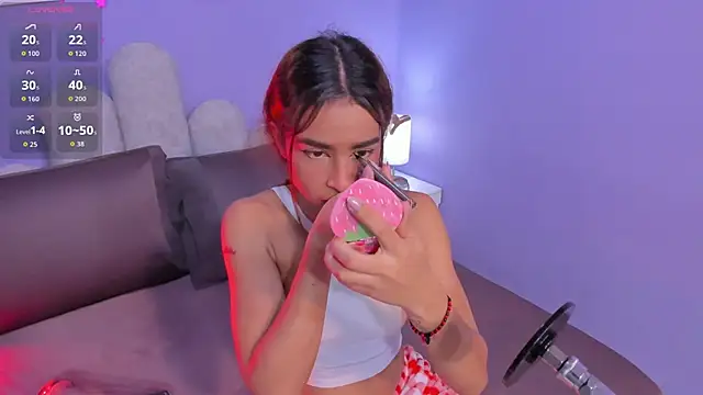 honey sofii  online show from 05.30.26