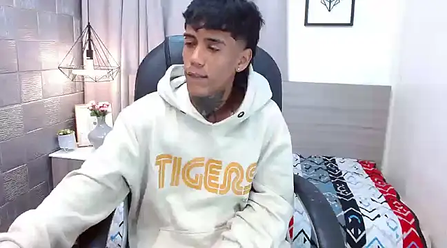 RyanKing19 online show from 03.05.25