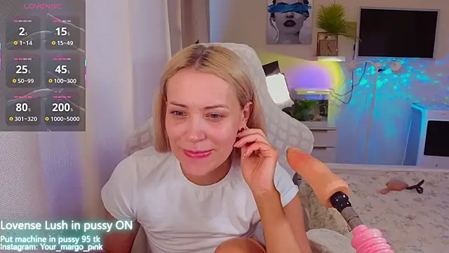 Snapshot of Margony chatting on 07.18.26 Margony online show from 07.18.26