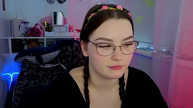 Snapshot of milliedoll chatting on 10.11.25 milliedoll online show from 10.11.25