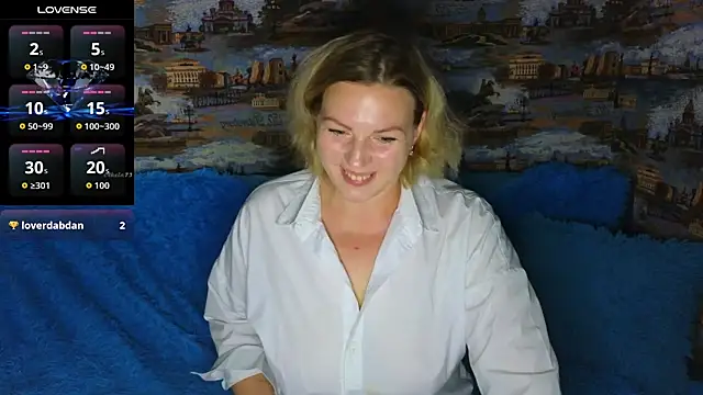 Snapshot of LadyLucky_ chatting on 09.22.25 LadyLucky  online show from 09.22.25