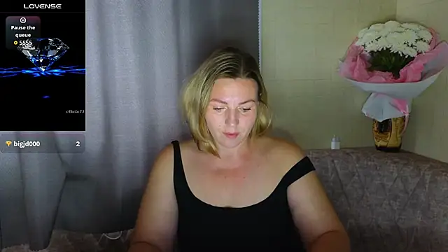 Snapshot of LadyLucky_ chatting on 09.29.25 LadyLucky  online show from 09.29.25
