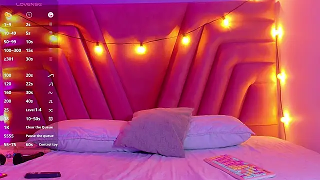 innocenthazel online show from 09.17.25