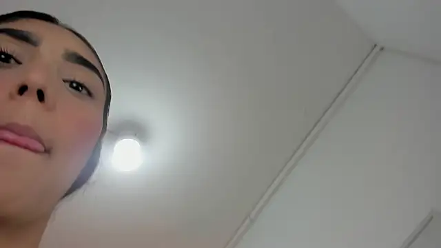 chloee ross online show from 03.18.25