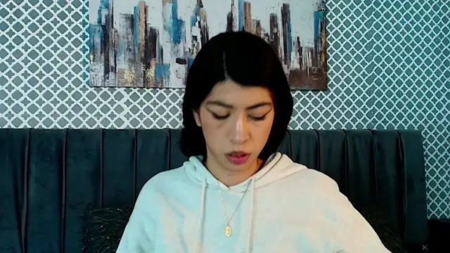 Cassie bloom online show from 10.11.25