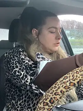 badcurvy online show from 03.23.25