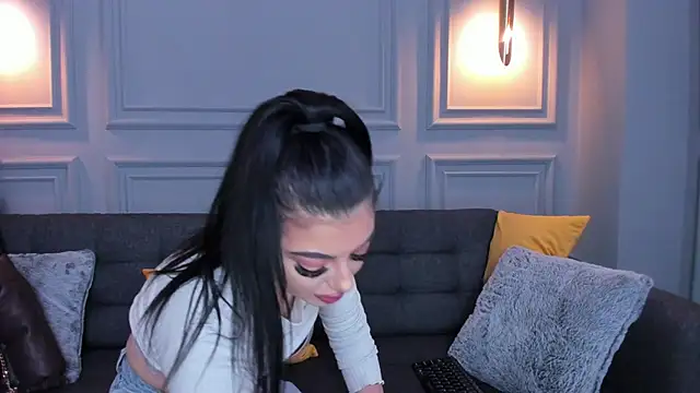 Snapshot of BridgitteBia chatting on 02.26.25 BridgitteBia online show from 02.26.25