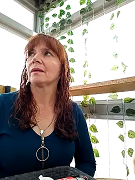 Snapshot of chanel-2025 chatting on 03.08.25 chanel-2025 online show from 03.08.25