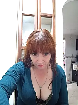 Snapshot of chanel-2025 chatting on 03.08.25 chanel-2025 online show from 03.08.25