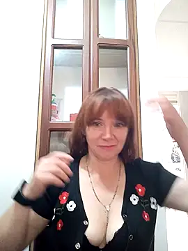 Snapshot of chanel-2025 chatting on 03.22.25 chanel-2025 online show from 03.22.25