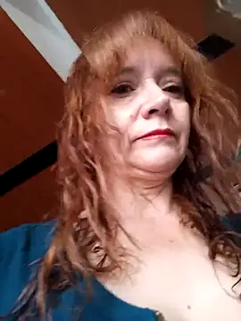 Snapshot of chanel-2025 chatting on 10.14.25 chanel-2025 online show from 10.14.25