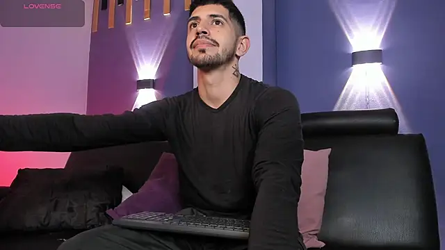 AlejandroStormm online show from 06.21.26