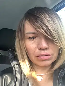 Ella Pearlie online show from 02.26.25
