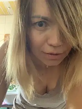 Ella Pearlie online show from 03.01.25