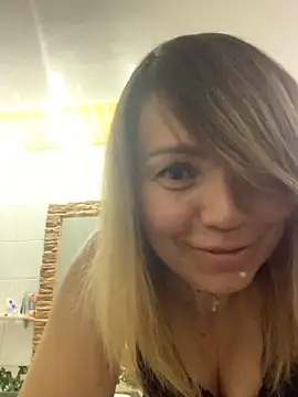 Ella Pearlie online show from 03.02.25
