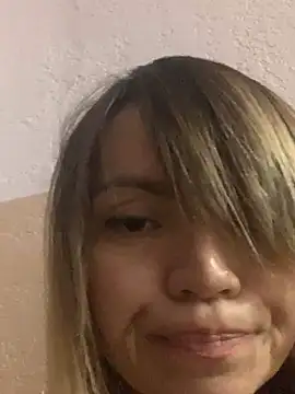 Ella Pearlie online show from 03.04.25