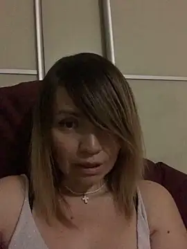Ella Pearlie online show from 03.04.25