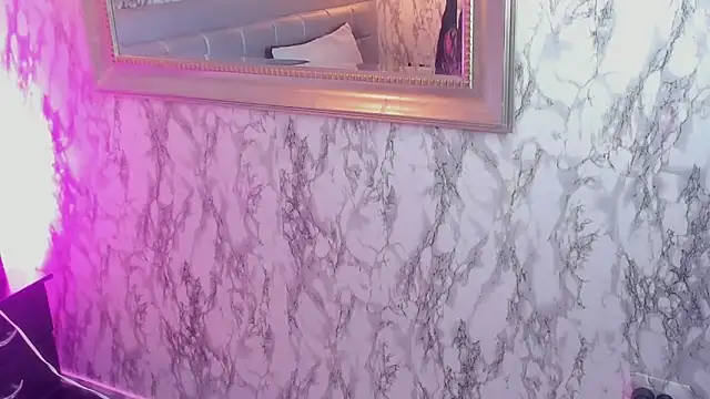 Snapshot of MELODYY_SWEET chatting on 10.11.25 MELODYY SWEET online show from 10.11.25