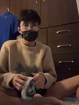 twinkperu18 online show from 10.28.25