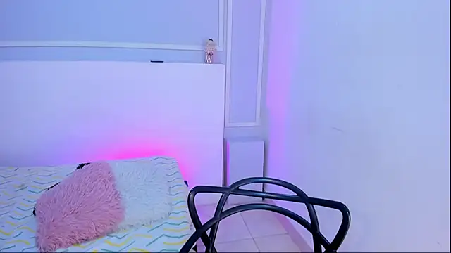 JasmineBella0 online show from 09.18.25