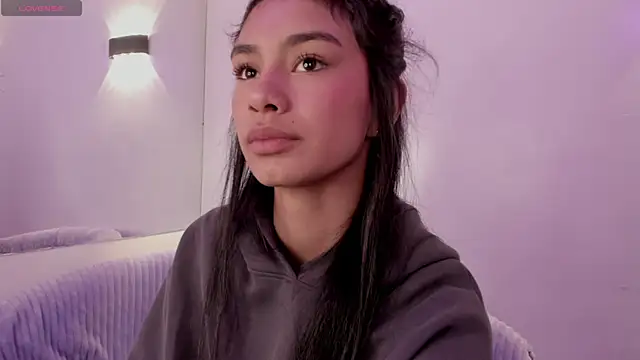 Anniie  Evans online show from 09.17.25