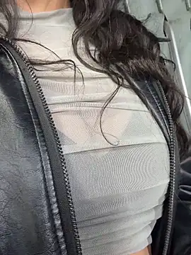 Anniie  Evans online show from 10.08.25