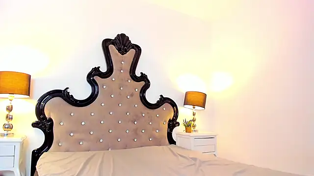 Snapshot of Kathyy_Rose chatting on 02.28.25 Kathyy Rose online show from 02.28.25