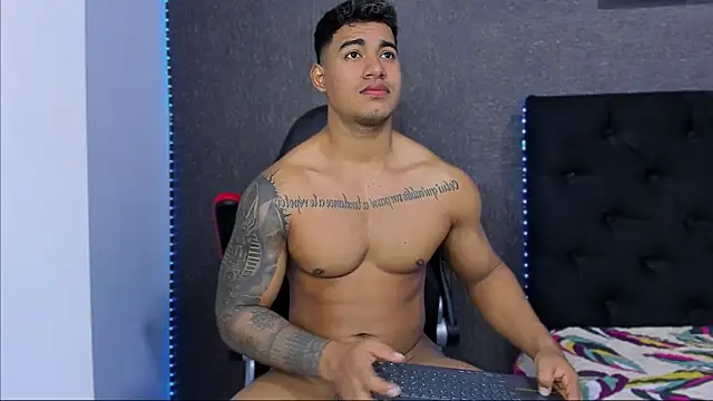 luigi hot  online show from 03.16.25