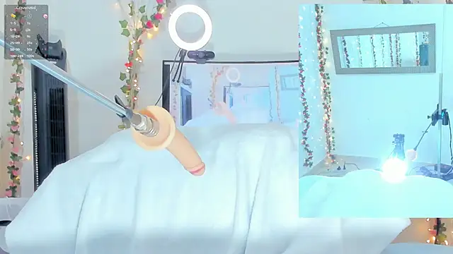 Genesis Love   online show from 09.17.25