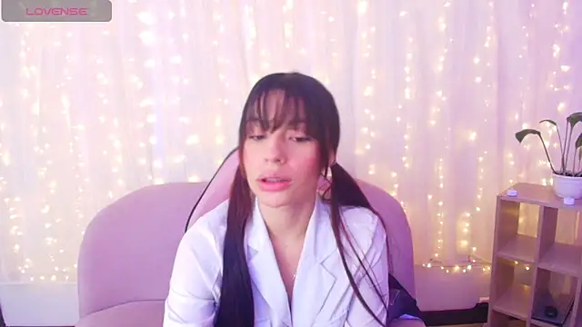 Snapshot of Melodypretty1 chatting on 03.12.25 Melodypretty1 online show from 03.12.25