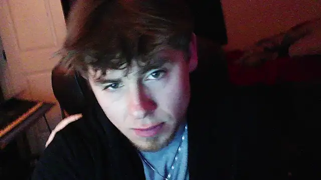 Snapshot of JCstrings chatting on 02.24.25 JCstrings online show from 02.24.25