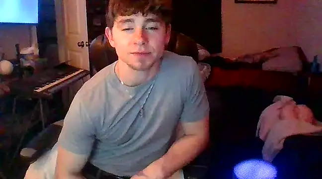 Snapshot of JCstrings chatting on 02.25.25 JCstrings online show from 02.25.25