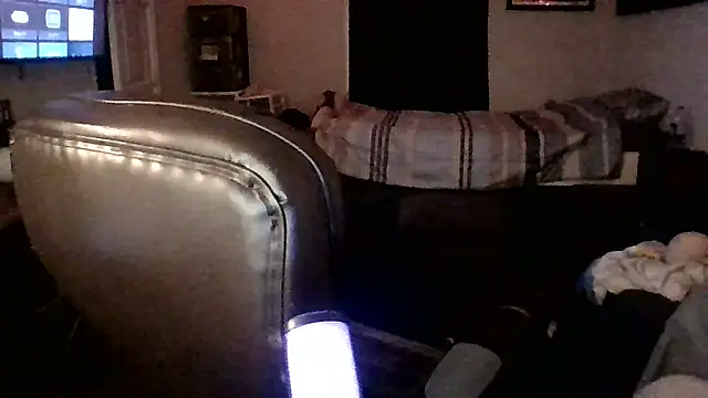 Snapshot of JCstrings chatting on 03.07.25 JCstrings online show from 03.07.25