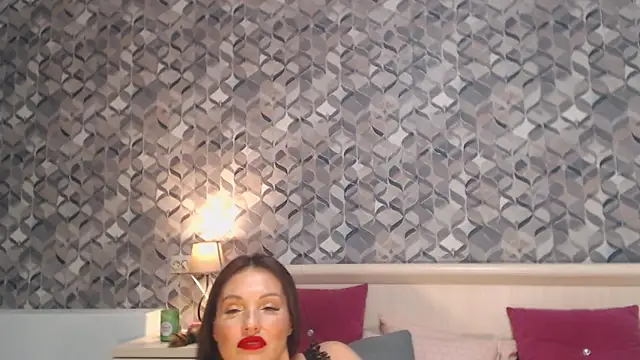Nico1e Smith online show from 02.22.25