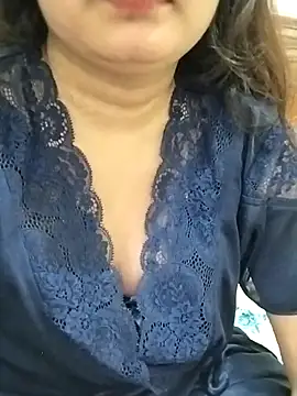 Snapshot of RICHA_0 chatting on 02.25.25 RICHA 0 online show from 02.25.25