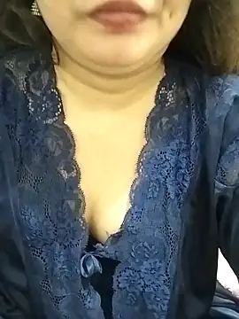 Snapshot of RICHA_0 chatting on 03.04.25 RICHA 0 online show from 03.04.25