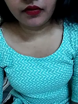Snapshot of RICHA_0 chatting on 03.07.25 RICHA 0 online show from 03.07.25