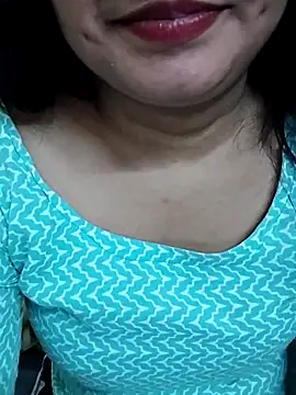 Snapshot of RICHA_0 chatting on 03.07.25 RICHA 0 online show from 03.07.25