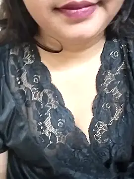 Snapshot of RICHA_0 chatting on 03.22.25 RICHA 0 online show from 03.22.25