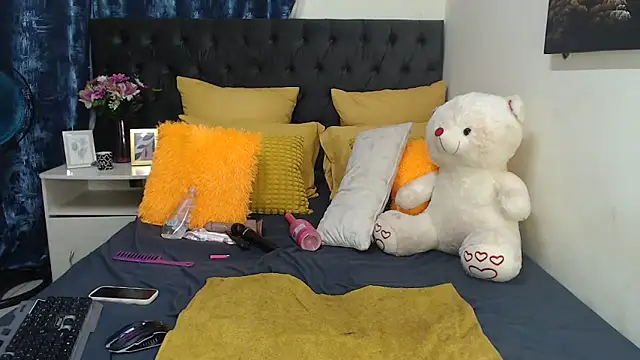 TheDramadoll online show from 09.17.25