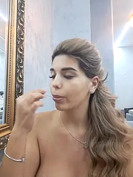 Bella Posh online show from 11.27.25