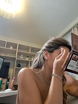 Bella Posh online show from 12.20.25