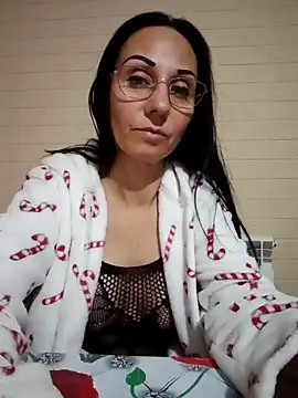 Snapshot of Ramona870 chatting on 02.26.25 Ramona870 online show from 02.26.25