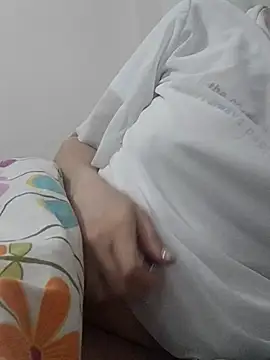 Snapshot of BUSE8821 chatting on 09.22.25 BUSE8821 online show from 09.22.25