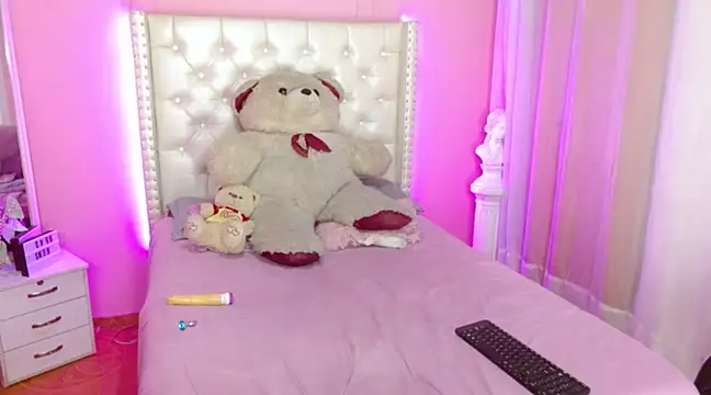 Snapshot of callum_77 chatting on 03.18.25 callum 77 online show from 03.18.25