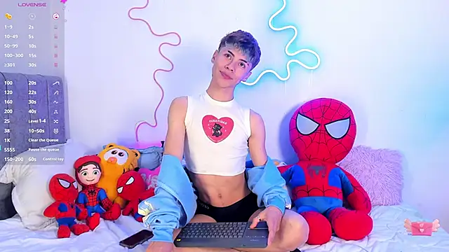 Snapshot of callum_77 chatting on 09.26.25 callum 77 online show from 09.26.25