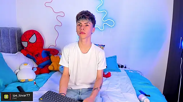 Snapshot of callum_77 chatting on 10.11.25 callum 77 online show from 10.11.25